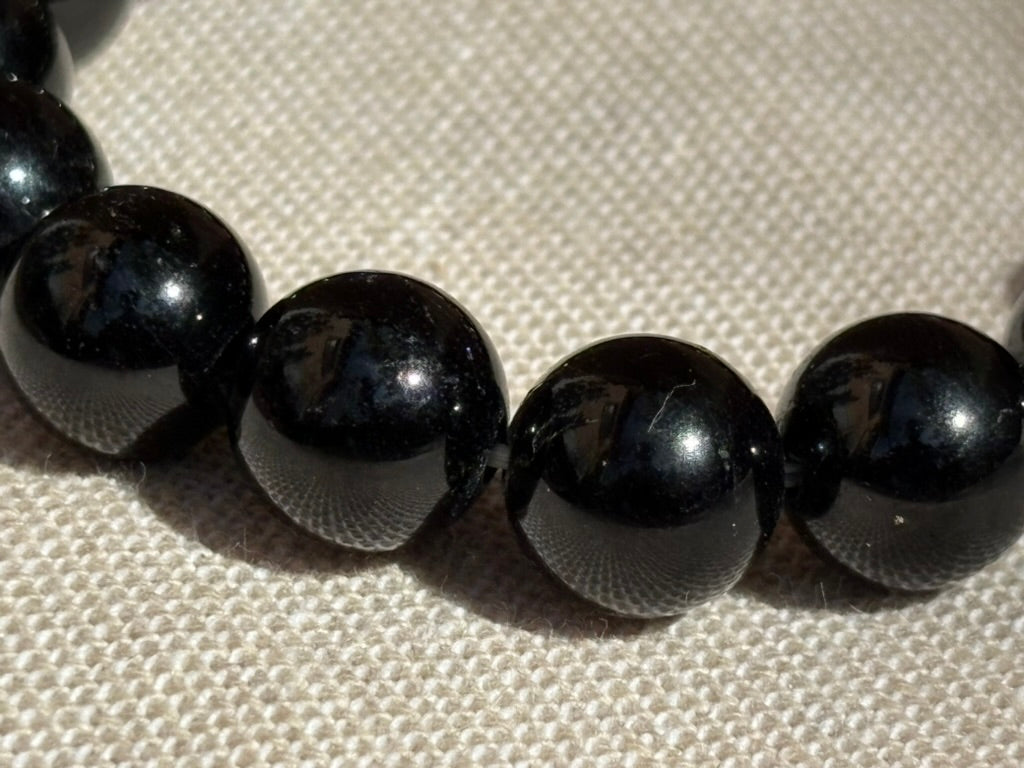 Turmalina negra A